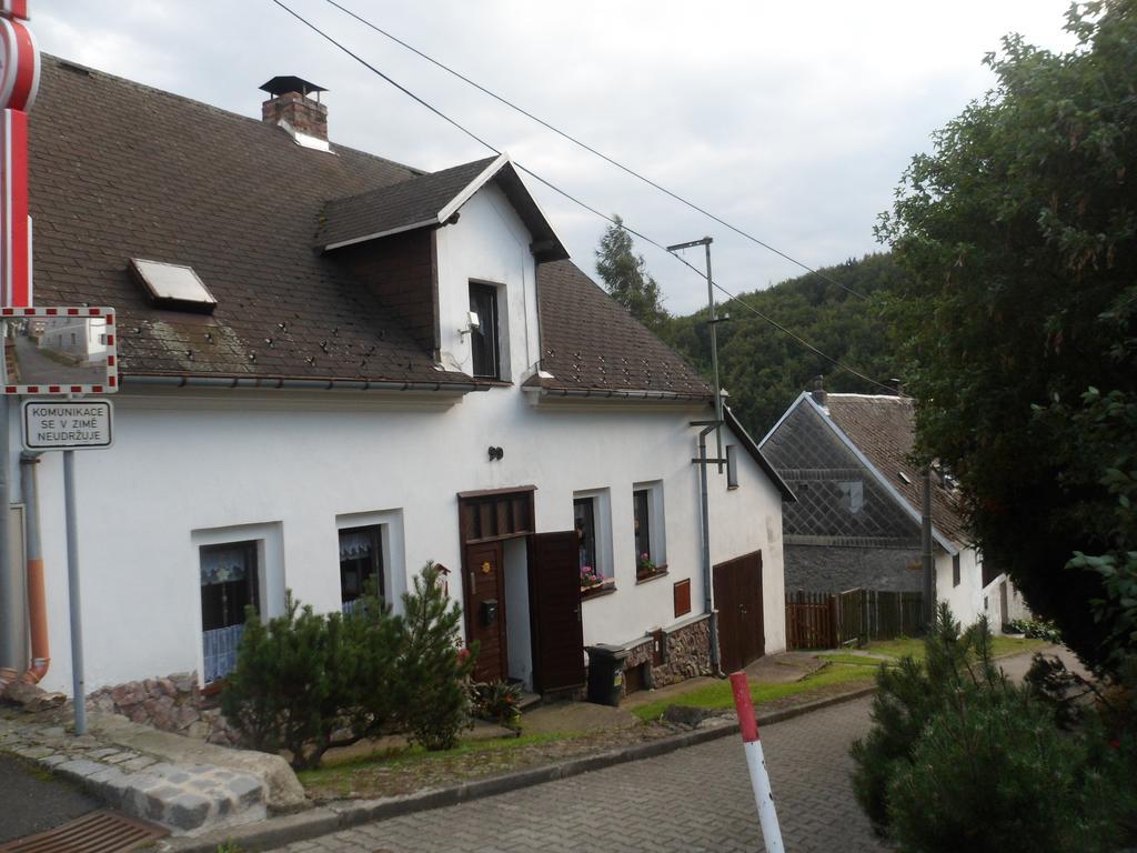 Pension Mikulka Mikulov v Krusnych Horach Exteriér fotografie