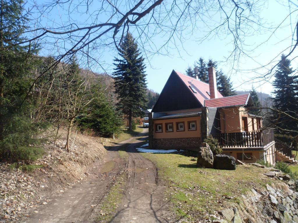 Pension Mikulka Mikulov v Krusnych Horach Exteriér fotografie