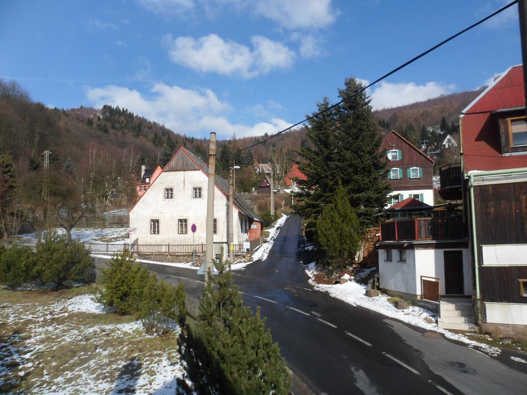 Pension Mikulka Mikulov v Krusnych Horach Exteriér fotografie
