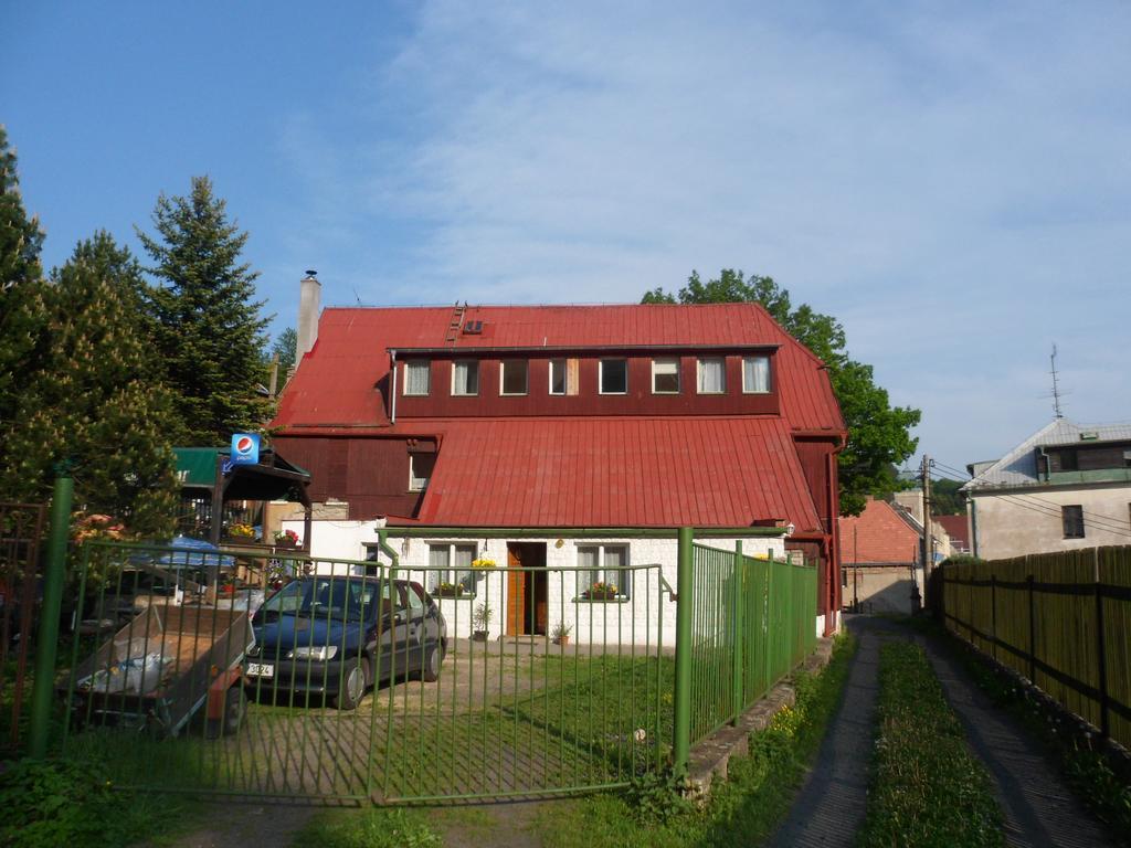 Pension Mikulka Mikulov v Krusnych Horach Exteriér fotografie